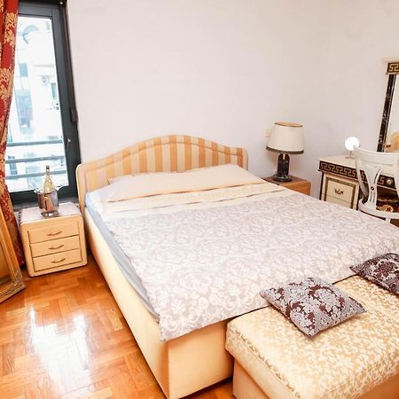 Ugodan I Luksuzan Apartman 바냐루카 외부 사진