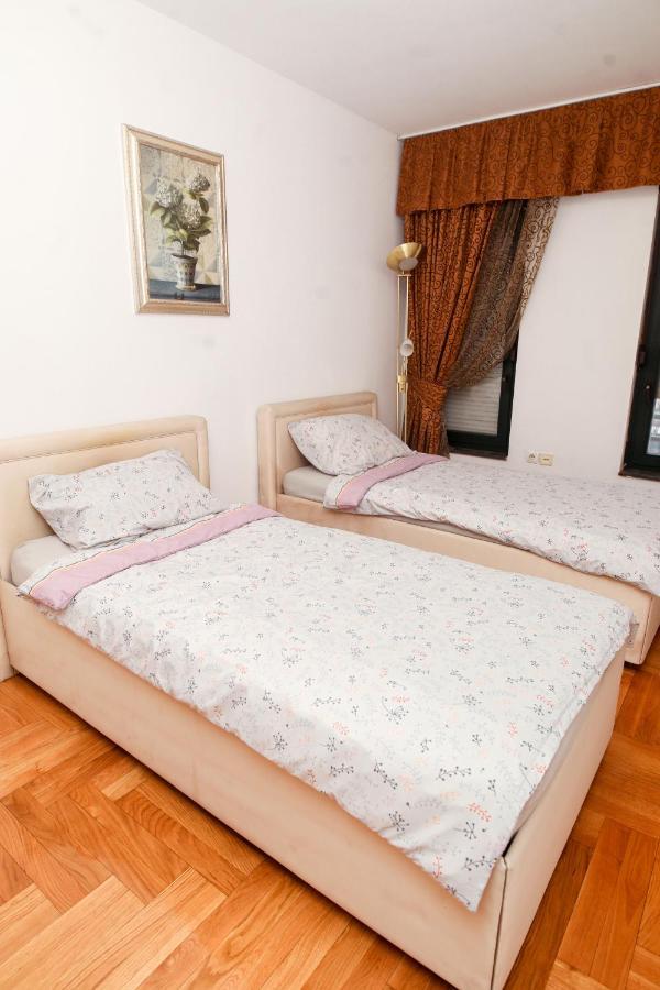 Ugodan I Luksuzan Apartman 바냐루카 외부 사진